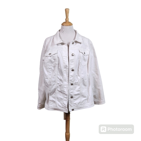 C J Banks White Jean Jacket Embroidered, sz 3X - Picture 1 of 11